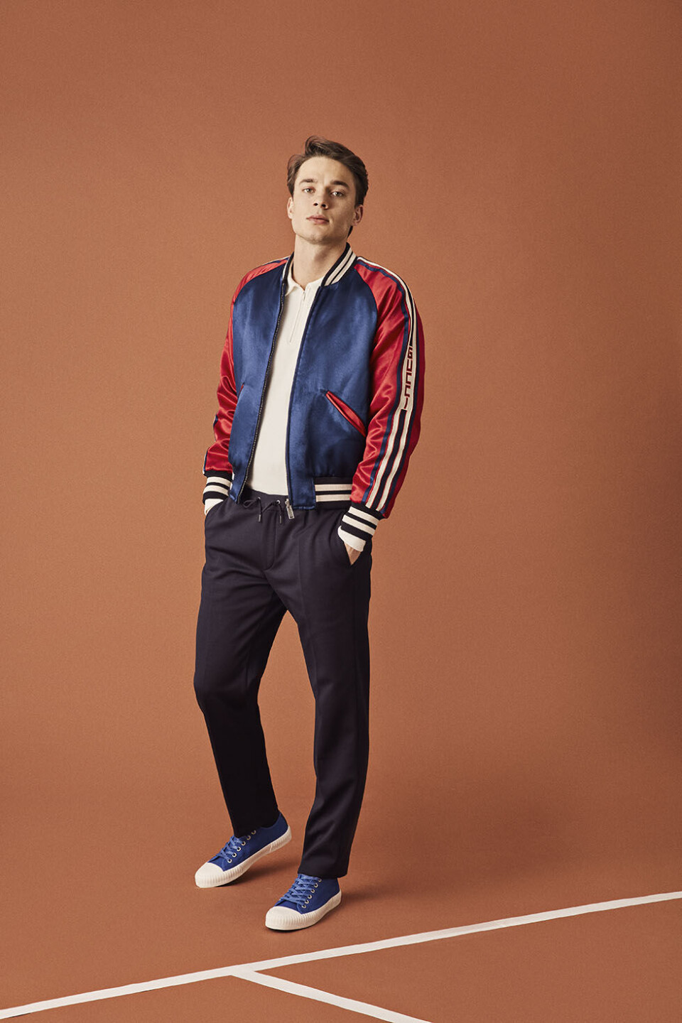 Modeserie: 10 outfits med nylonbukser og gummisko