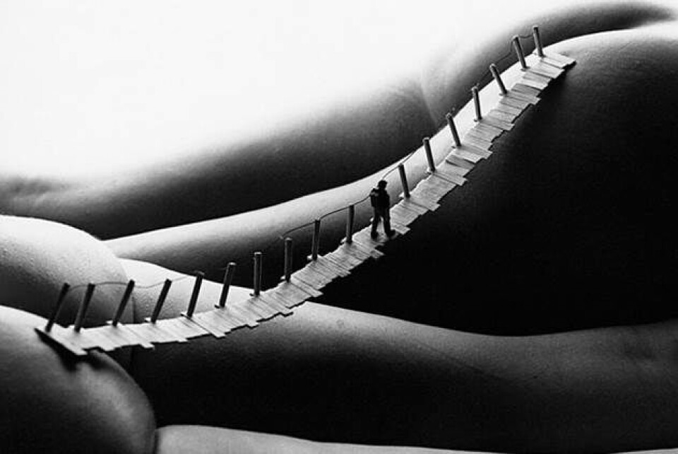 Billedserie: Landskabelige kvindekroppe