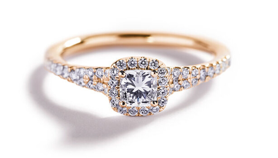 En juveler guider: ”Sådan finder du den helt rigtige forlovelsesring”