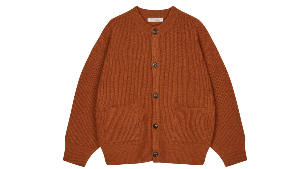 Man kan ikke se himlen for bare cardigans for tiden. Vi har fundet 11 gode køb