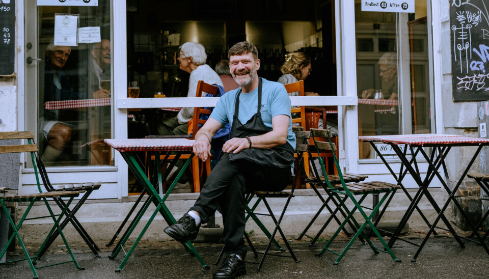 Oli-Bistros ejer, Olivier Miens, ude foran Oli-Bistro