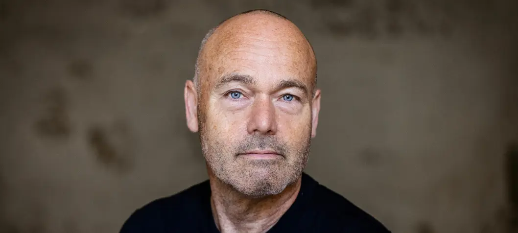 Peter Øvig har skrevet en håndbog om at ryge pot: ”Må man skrive en bog om at foretage sig noget ulovligt? Det kan man diskutere”