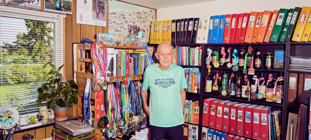 86-årige Erhard Filtenborg har løbet 538 maraton i 45 lande. Og han er langt fra færdig