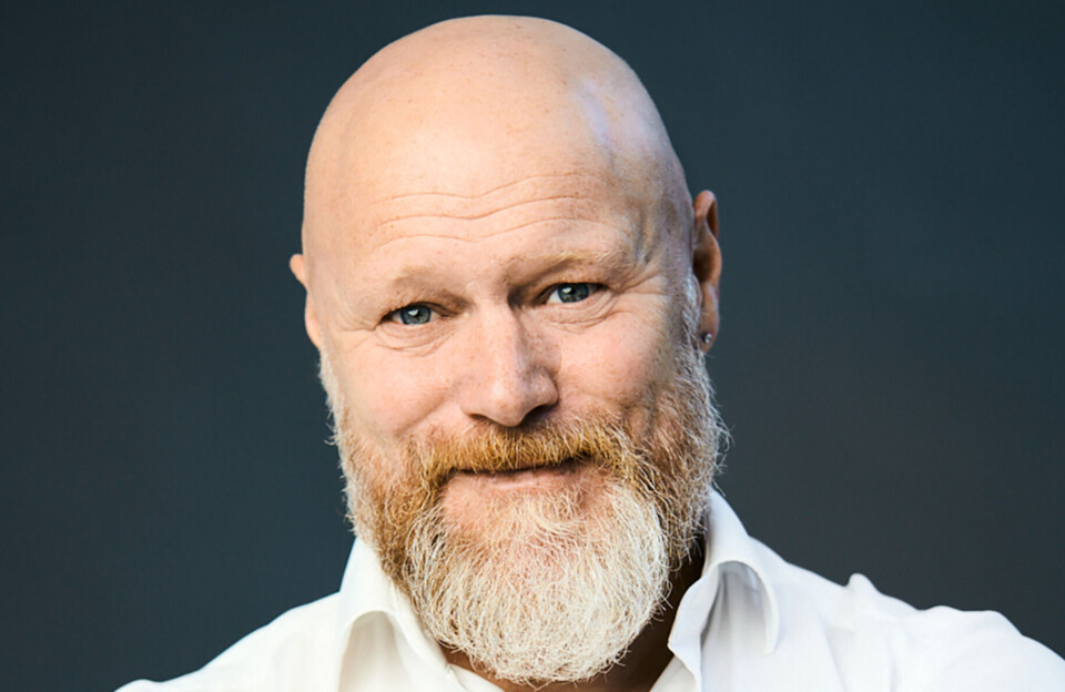 Mads Steffensen har skrevet en bog, der er så kedelig, at du falder i søvn. Men det er meningen