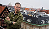 Da Morten Kirckhoffs far fik demens, lærte han at tale om sine følelser: ”Jeg ville hellere æde en spand kakerlakker end at fortælle andre, at jeg er ked af det”